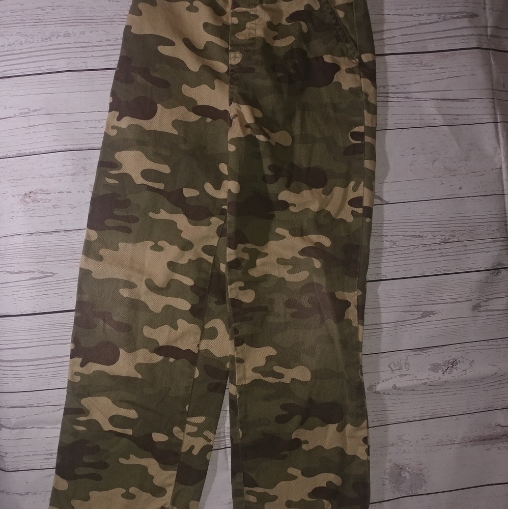 Boy's Camo pants
